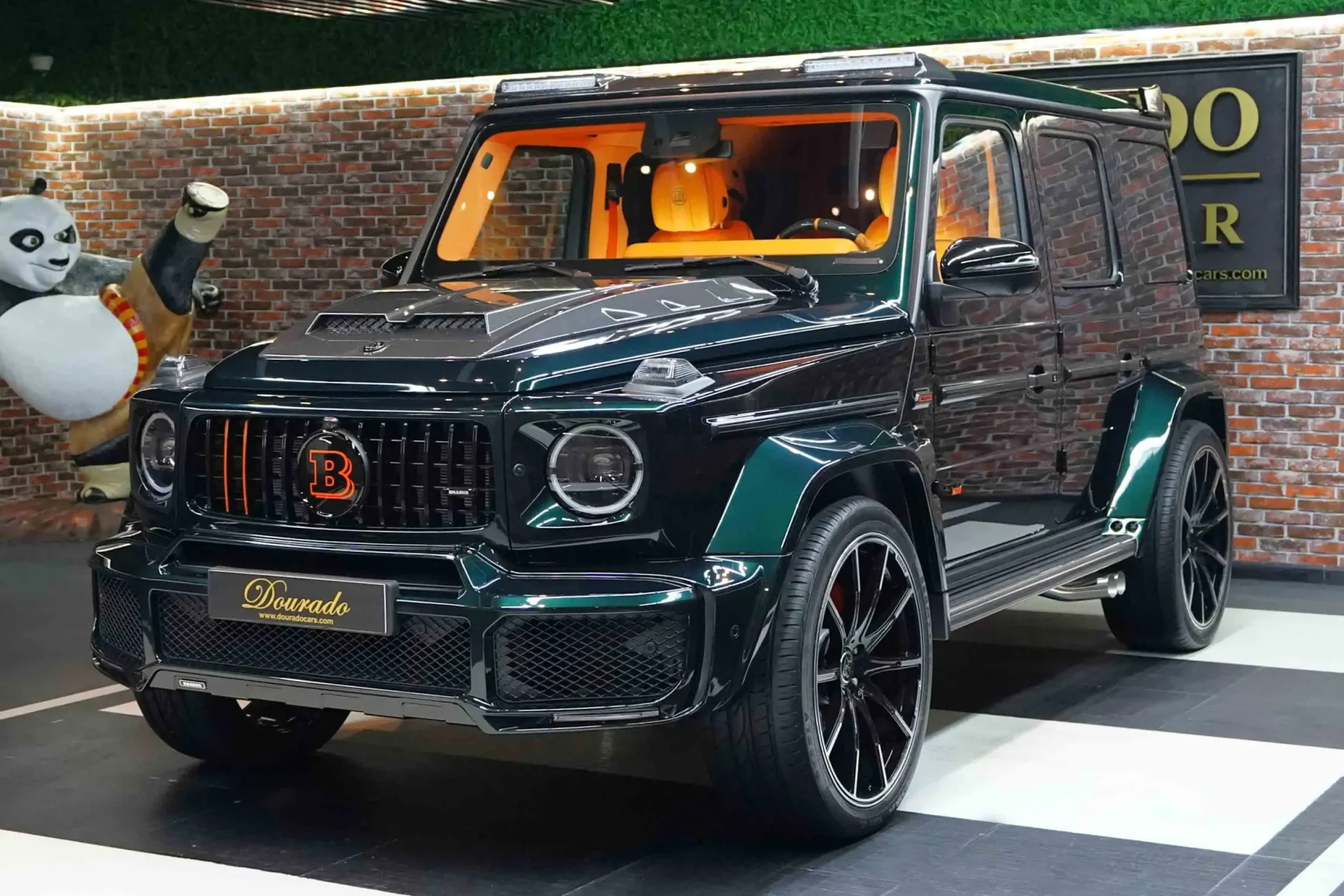 Astounding Guide in the Prestige G-Class Brabus