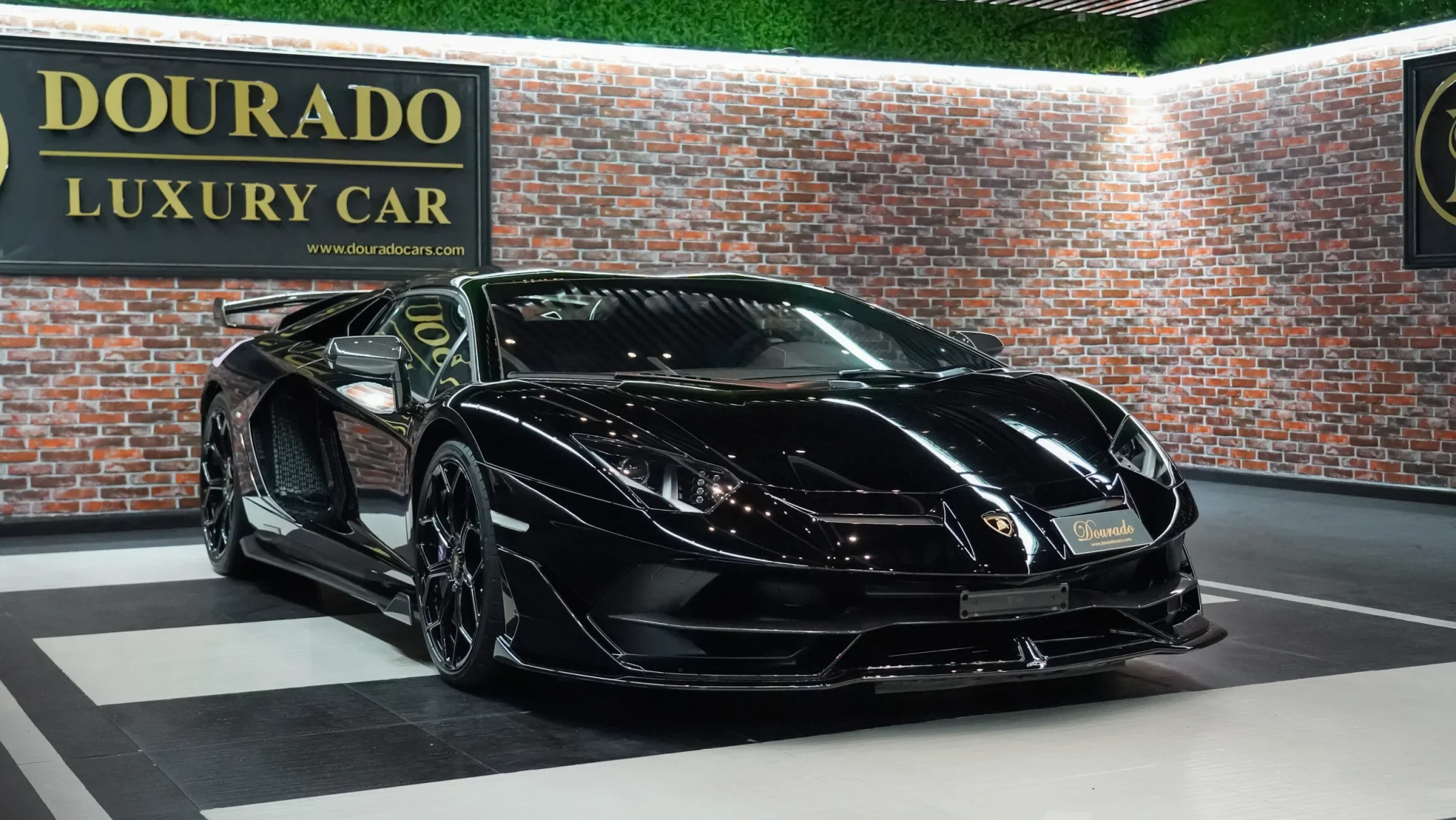 Dazzling Diamond Turned in the First-Class