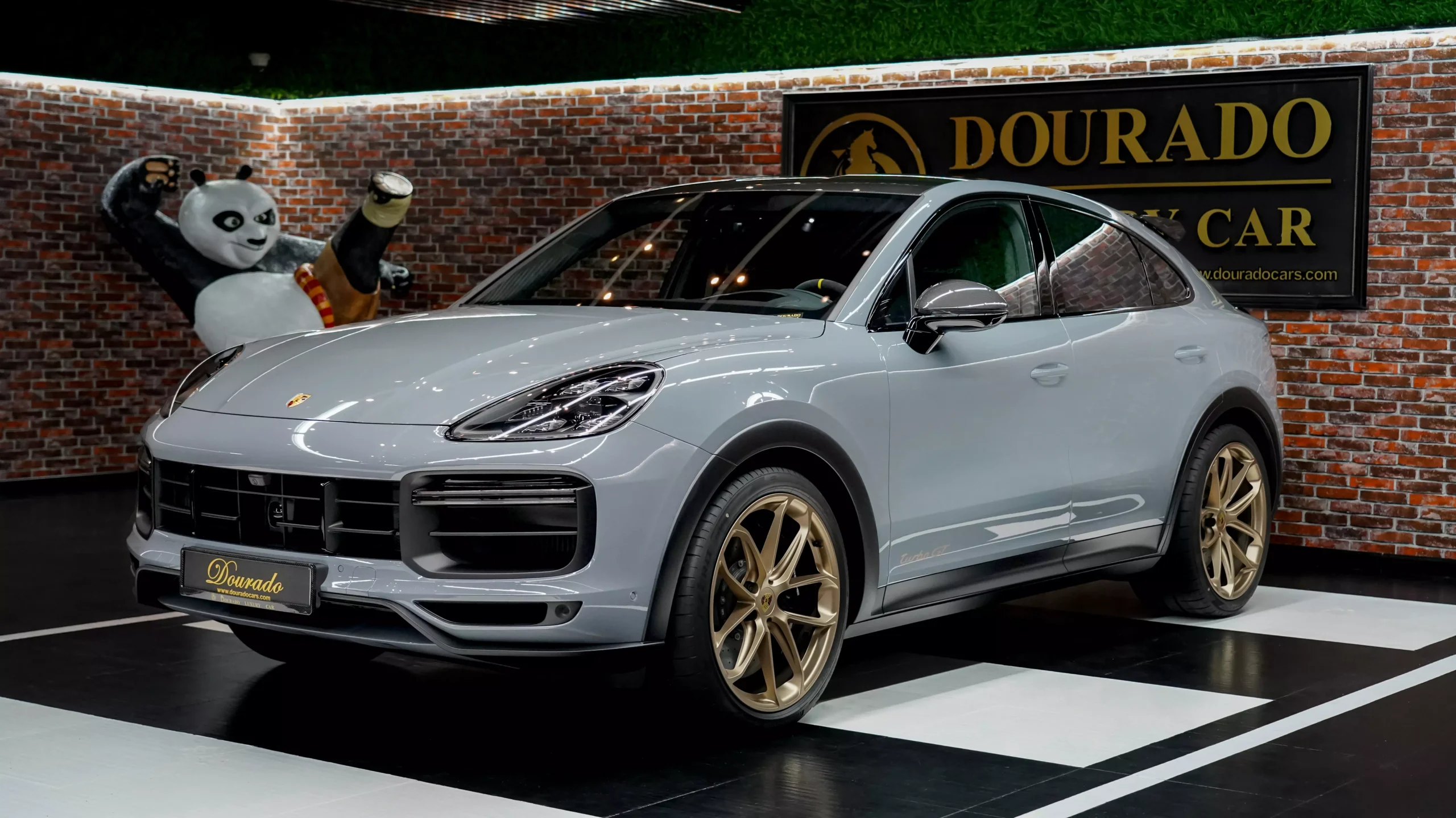 Prestige Trusted in the Porsche Turbo GT: