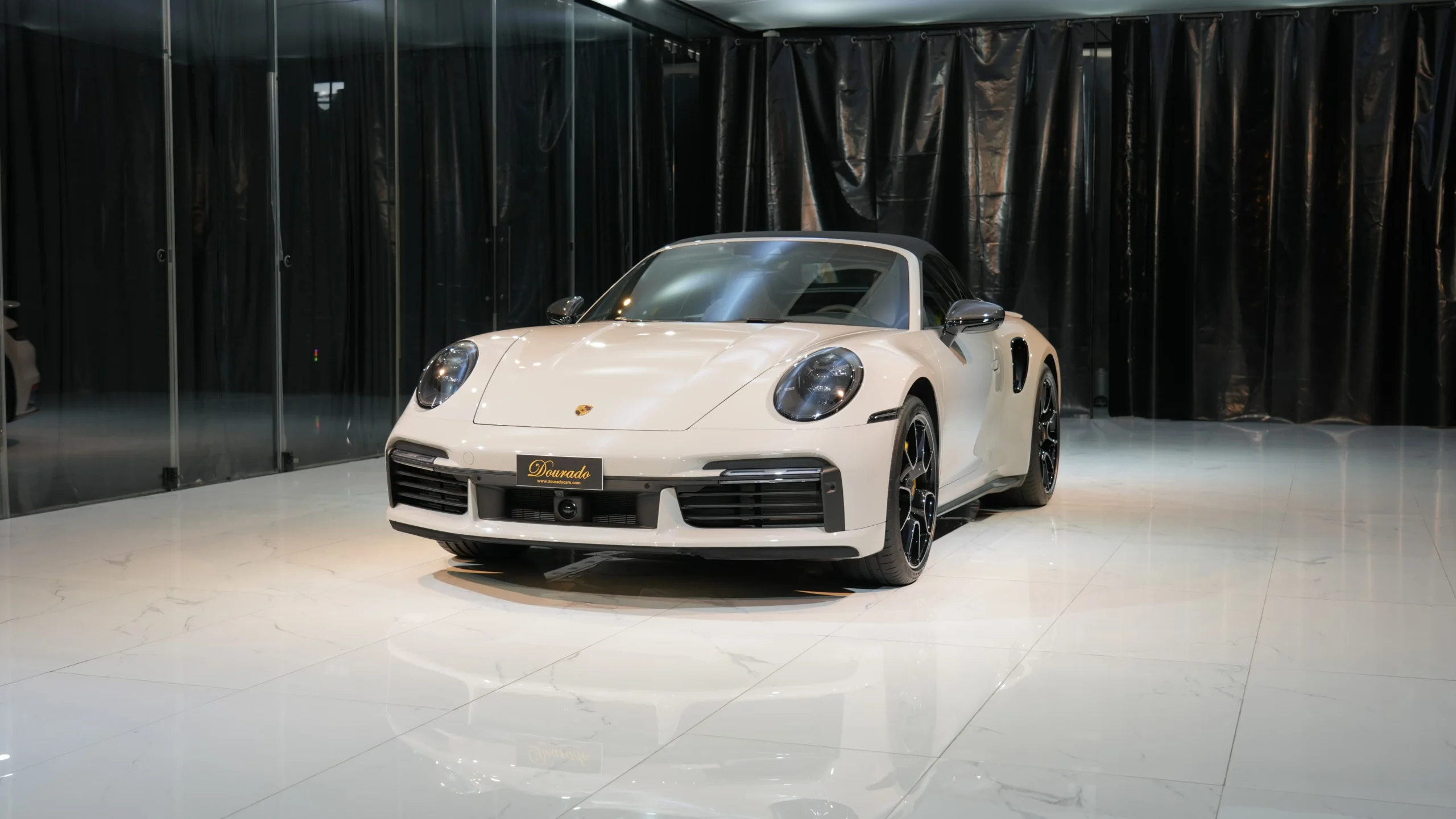 Dazzling Next-level in the best Porsche 911 Turbo