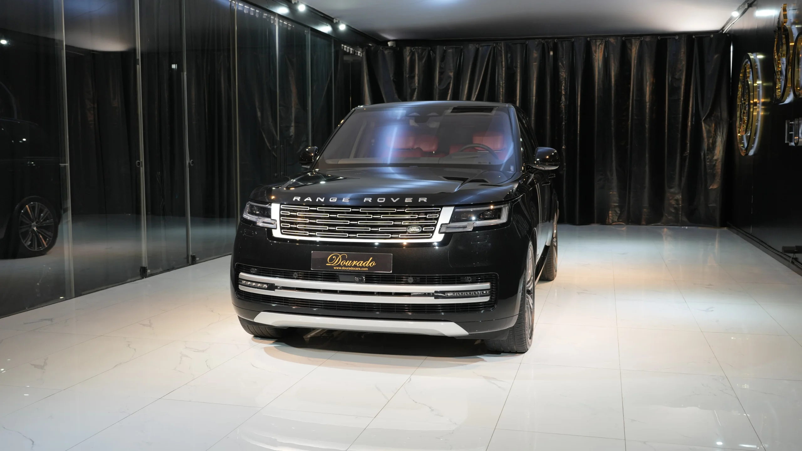 Trusted World-Class in the Remarkable Range Rover