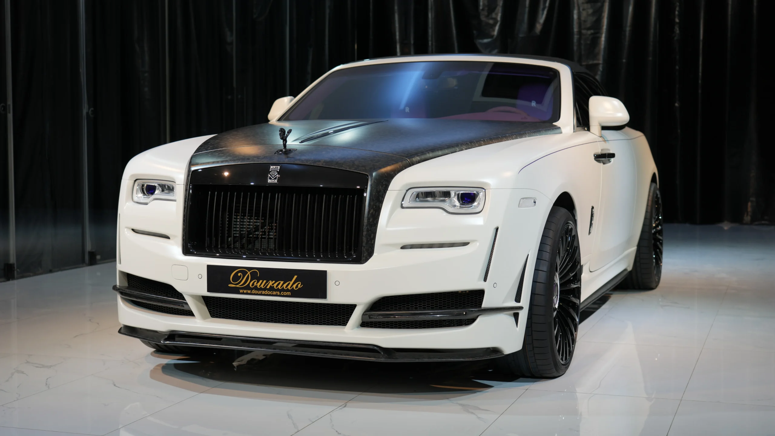 Elite Ultimate Thrill in the Rolls Royce Dawn Onyx