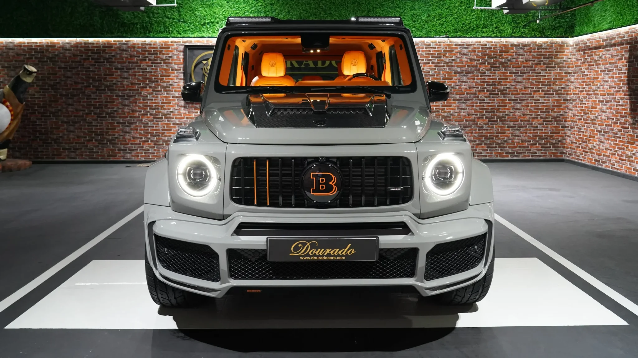 Beautiful Luxury in the Mastercrafted G800 Brabus