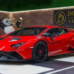 Bespoke Unstoppable Sensation in the Lamborghini