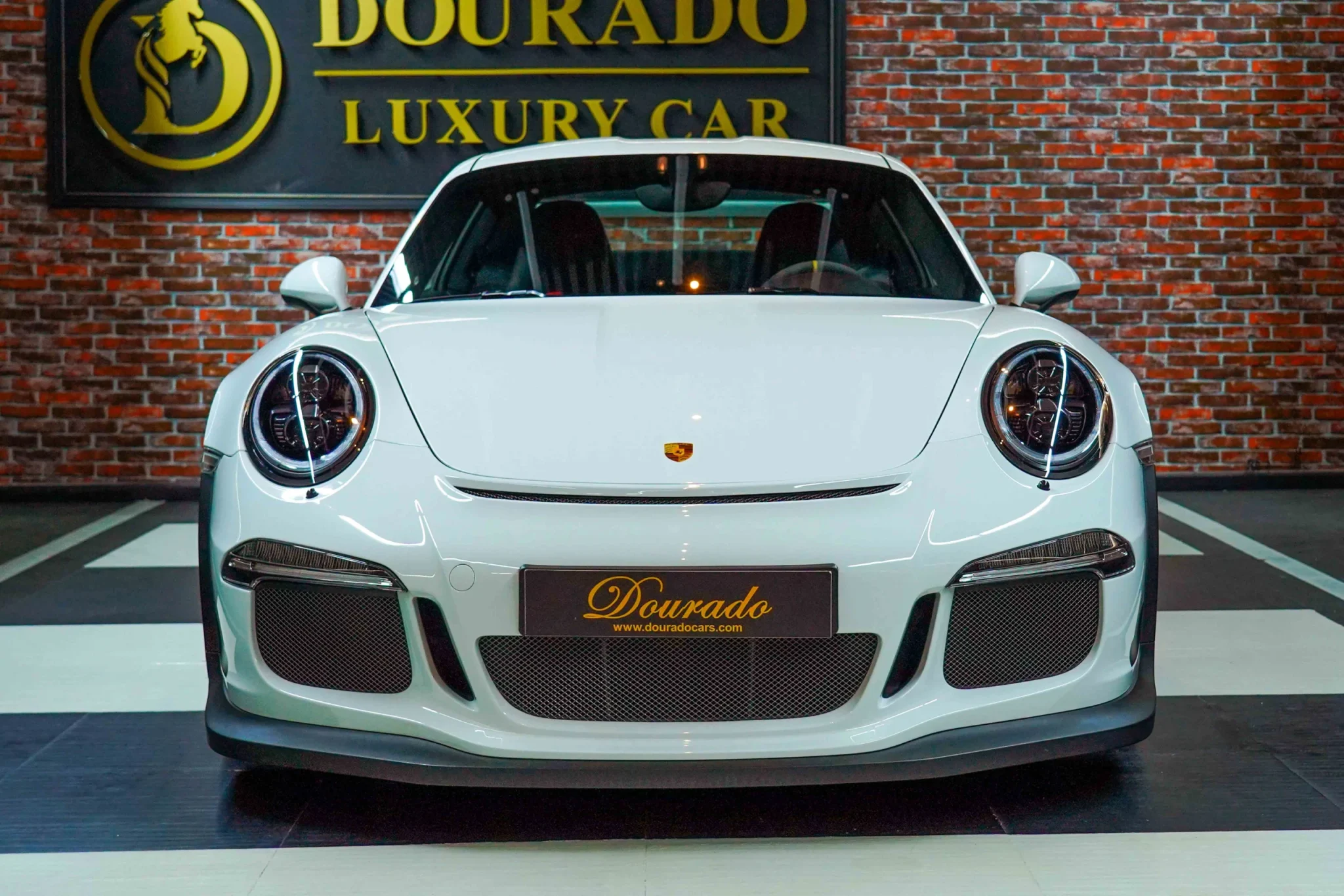 Record-Setting Singular porsche gt3 rs in