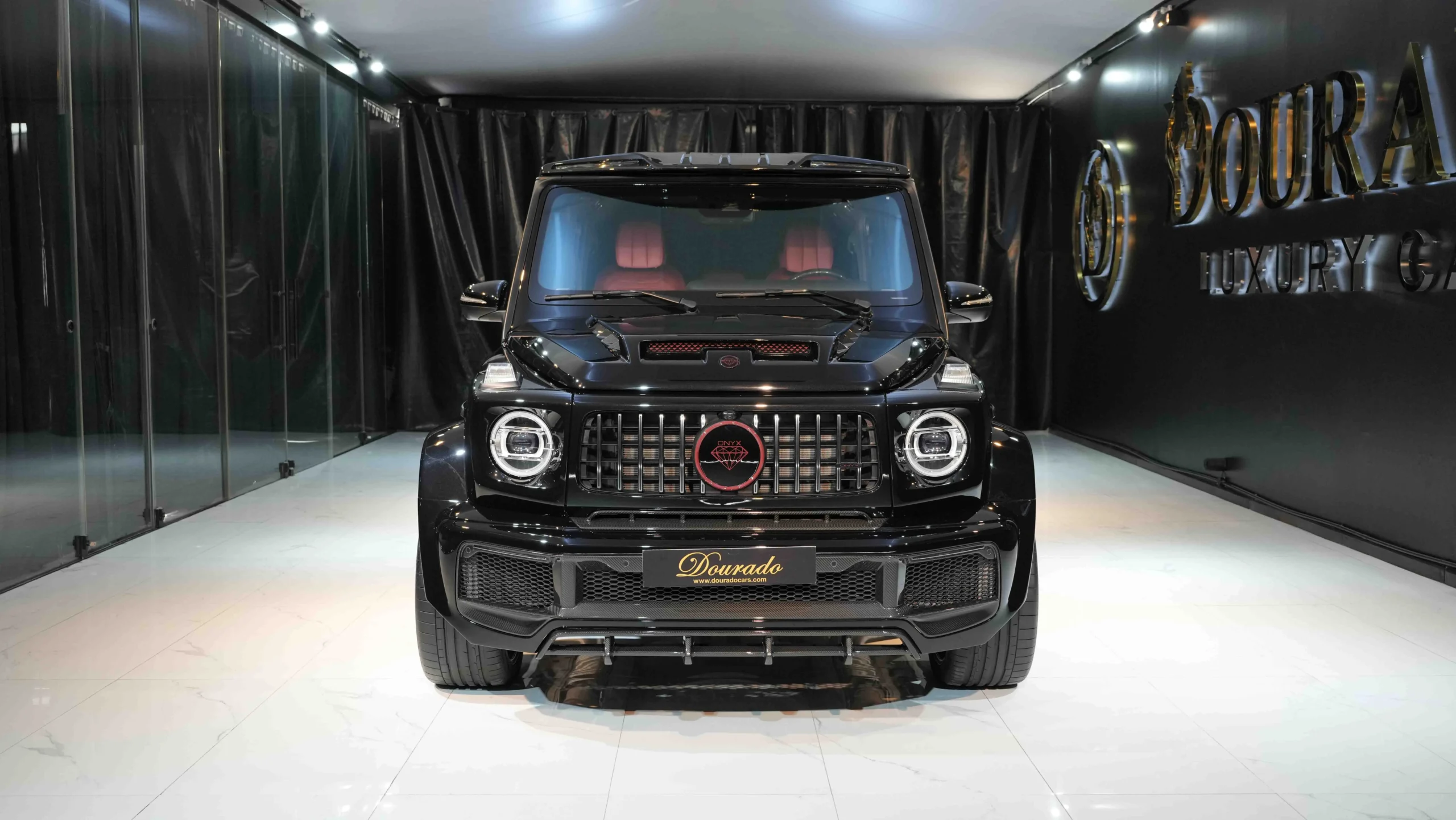 Supreme Selection in the Beautiful Onyx Concept