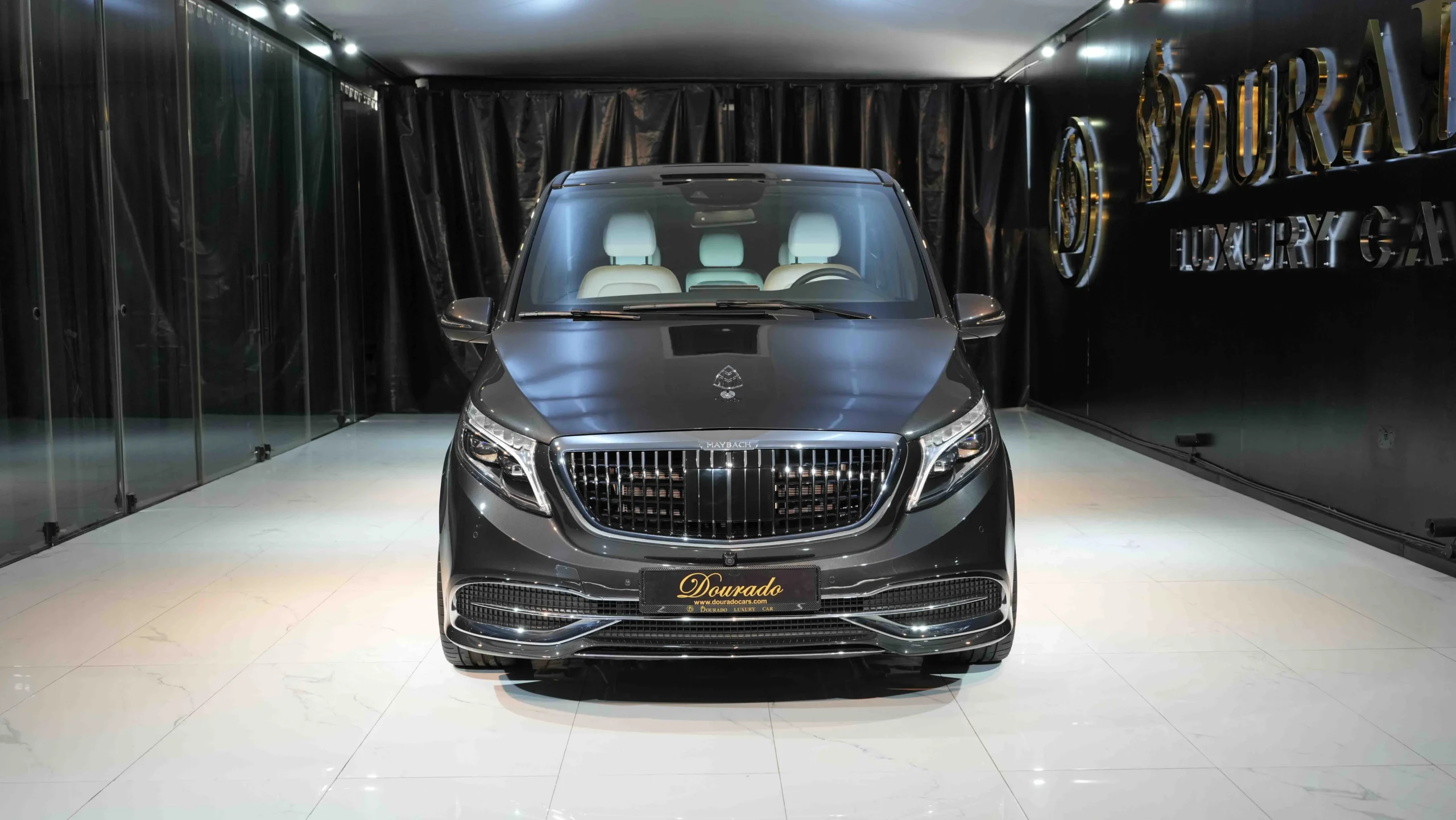 Exclusive Luxury in the Sensational v-class