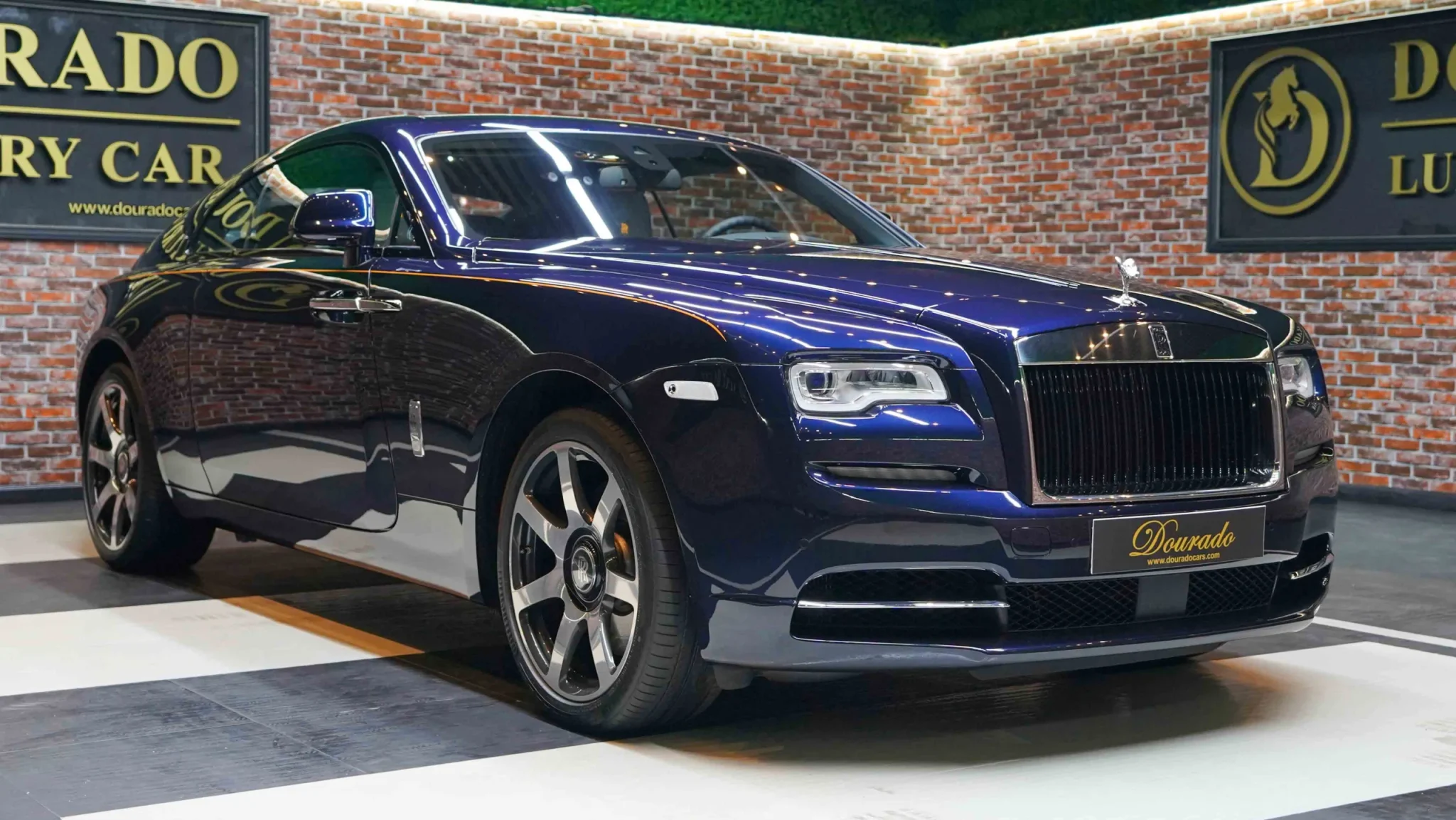 Premium Tailored Best in the Thrilling Wraith Onyx