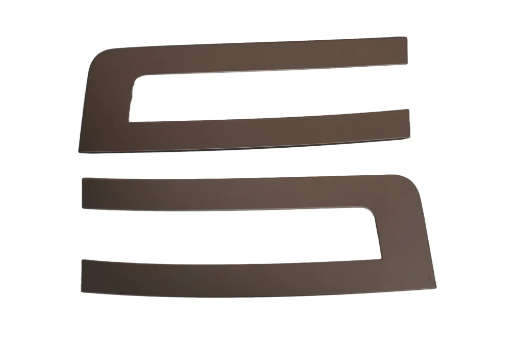 Genuine Land Rover Range Rover Vogue L460 Side Vent Trims Gold Left & Right Pair OEM N8EM29426 & N8EM29427 for sale in Dubai2