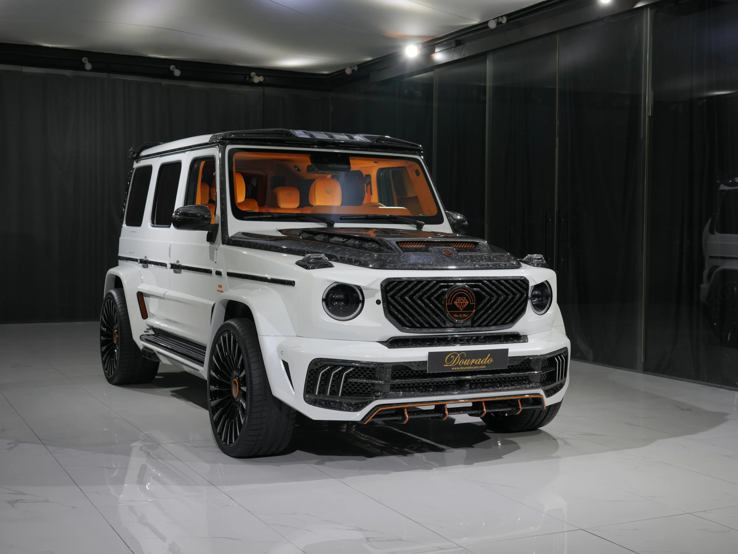 Supreme Signature in the Amazing Onyx Concept