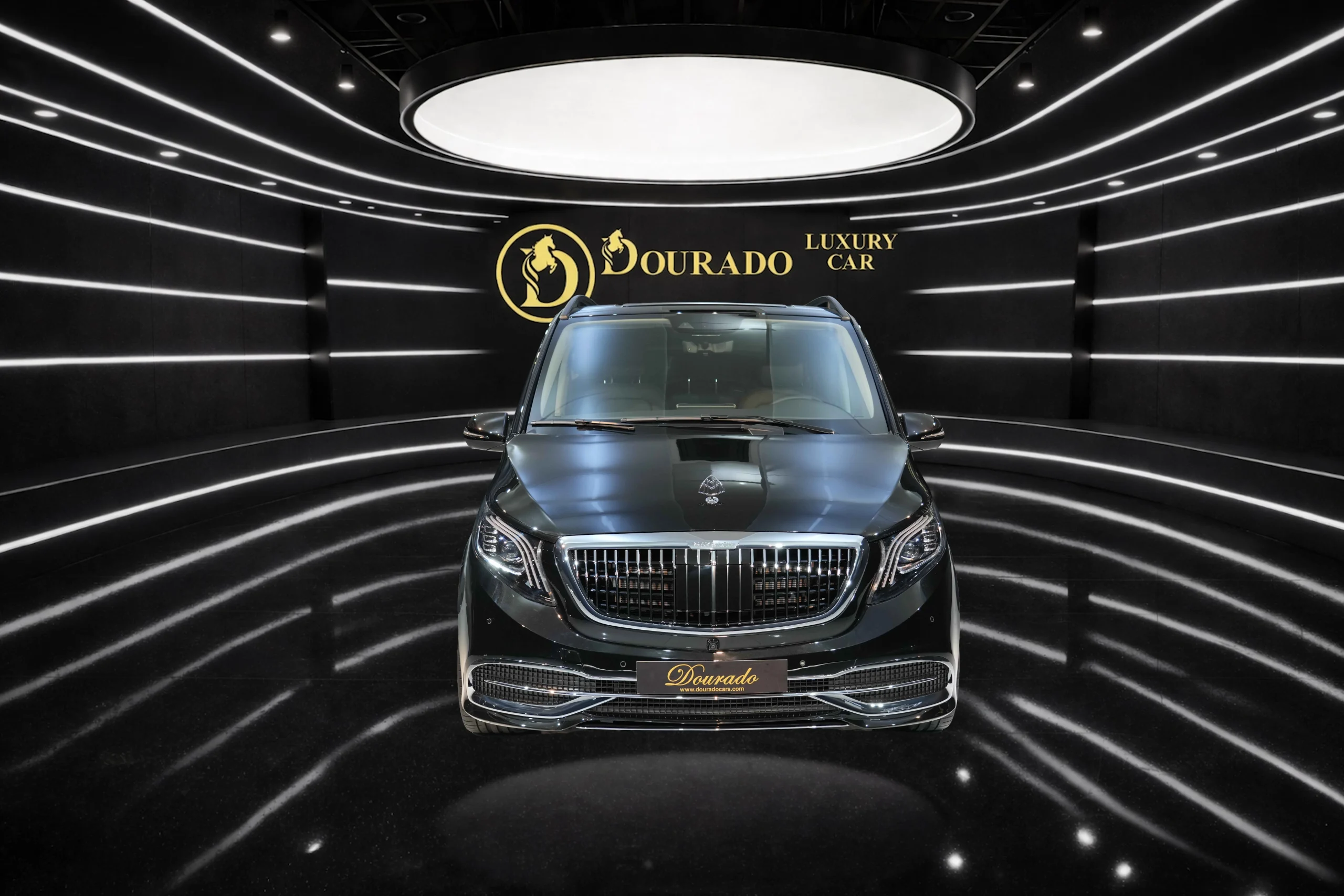 Mercedes-Benz V300D Extra LWB - 4 Matic Maybach Kit for sale in dubai